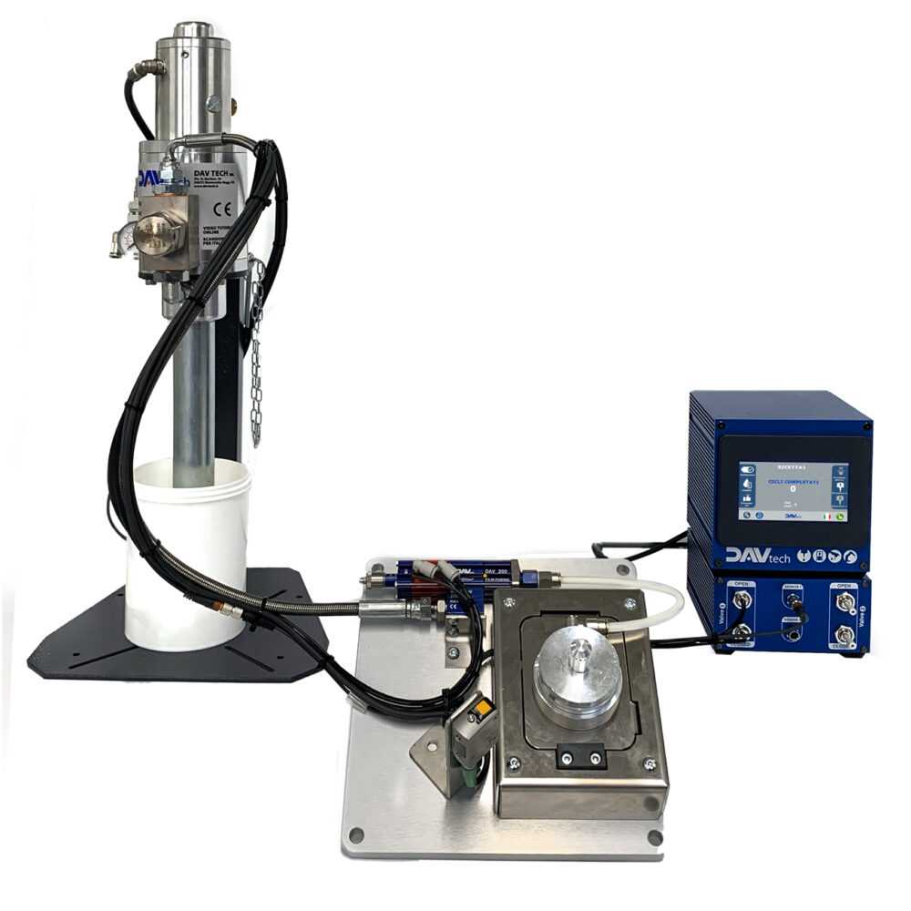 Volumetric dispensing system with sensorized fixture